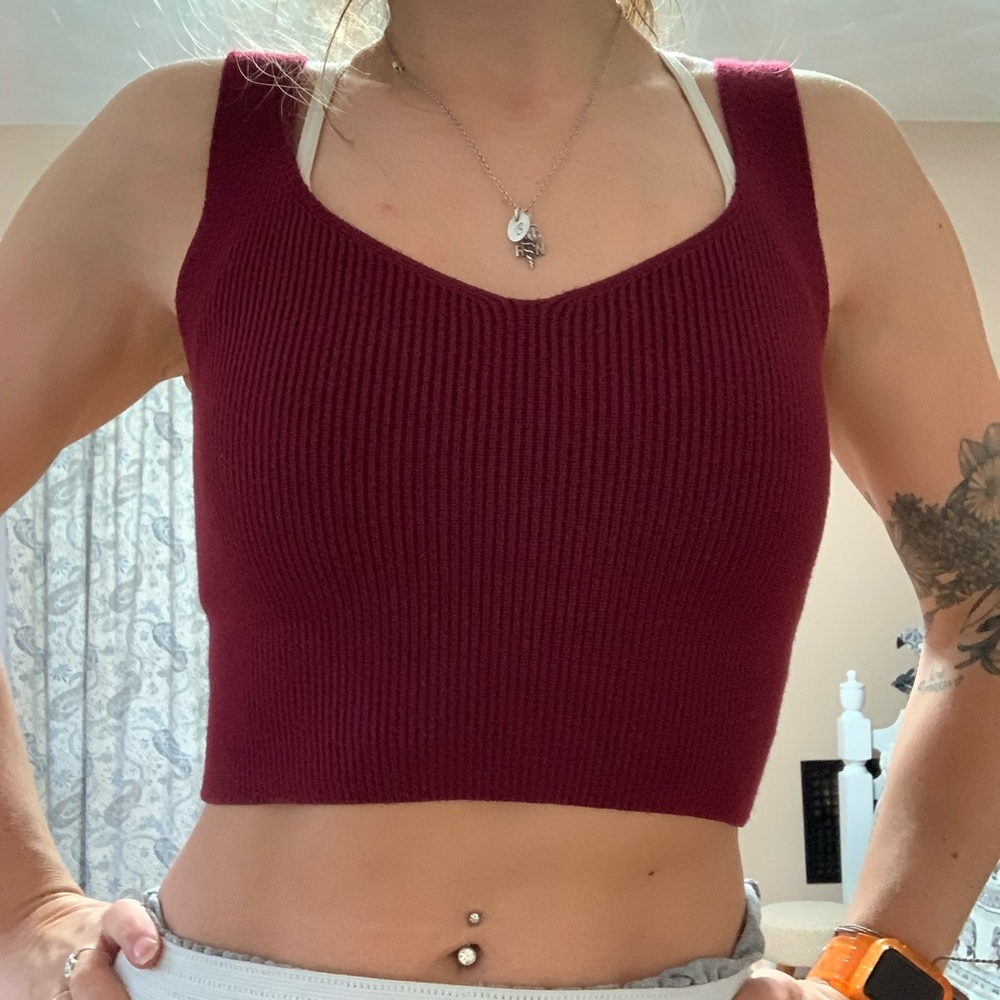 **SOLD**  forever 21 ribbed crop top maroon size small